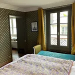 Luxury Marais Apartment With Authentic Parisian Flair