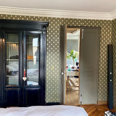 Luxury Marais With Authentic Parisian Flair Parigi