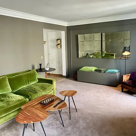 Appartamento Luxury Marais With Authentic Parisian Flair Parigi